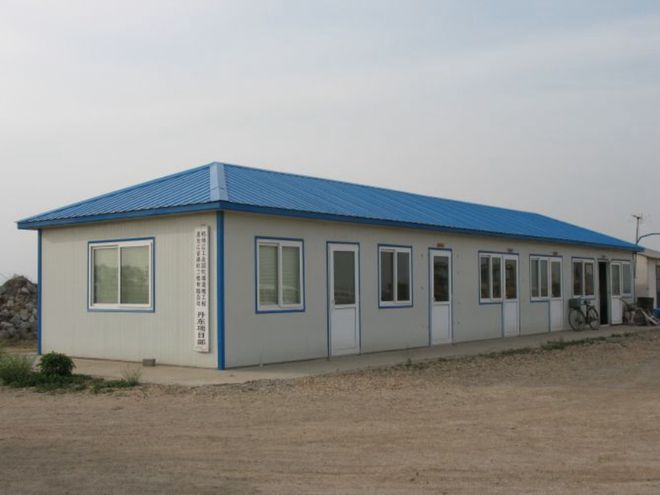 彩鋼瓦房強(qiáng)制拆除背后的隱憂 新型建筑材料的弊端剖析