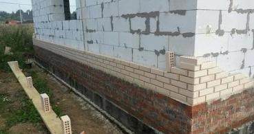 泡沫磚 傳統紅磚的綠色替代品，能否重塑農村建房新格局？